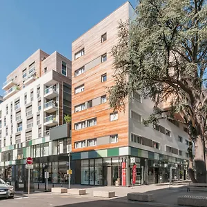 Apartahotel Appart'city Classic Centre - Pays De Geneve
